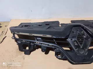622561433R Решетка радиатора Renault Clio 4 Арт e4403306, вид 3
