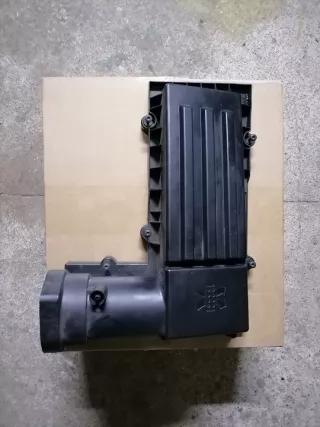 3C0129607BD 3C0129607AD Корпус воздушного фильтра Volkswagen Caddy 3 Арт e4403931, вид 1