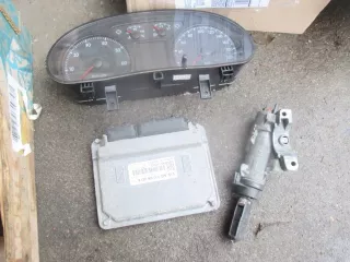 03D906023B 5WP4050804 Блок управления двигателем Volkswagen Polo 4 Арт e4818700, вид 1
