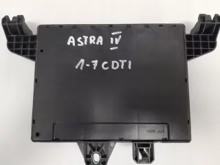 13302300 13302300QP Блок предохранителей Opel Astra J Арт e5229498, вид 3