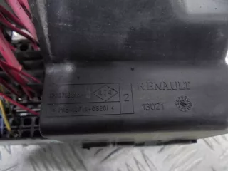 8200758803 Блок предохранителей Renault Laguna 3 Арт e5332243, вид 2