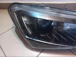 3V1941016A Фара правая Skoda Superb 3 Арт e5609165, вид 4