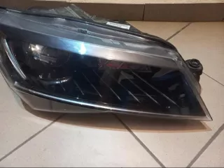 3V1941016A Фара правая Skoda Superb 3 Арт e5609165, вид 5