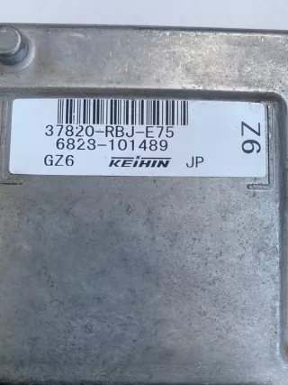 37820-RBJ-E75 37820--RBJ-E75 Блок управления двигателем Honda Insight 2 Арт e5615882, вид 2