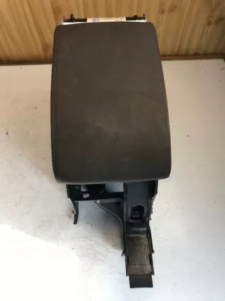 5M0864207C Подлокотник Volkswagen Golf 5 Арт e5670794, вид 1