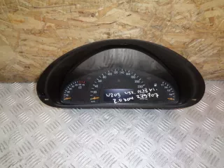 A2035403511 2035403511 Щиток приборов (приборная панель) Mercedes C W203 Арт e5809807, вид 1