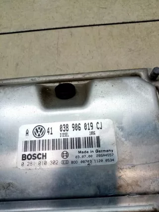 038906019CJ Блок управления двигателем Volkswagen Golf 4 Арт e5831949, вид 2