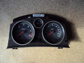 13230576 Щиток приборов (приборная панель) Opel Zafira B Арт e6140447, вид 1