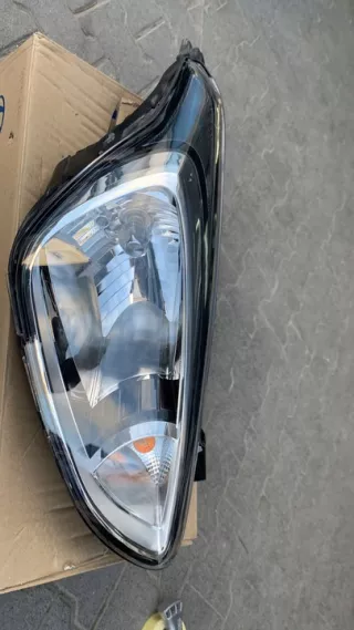 92102-B9000 Фара правая Hyundai i10 2 Арт e6210166, вид 1