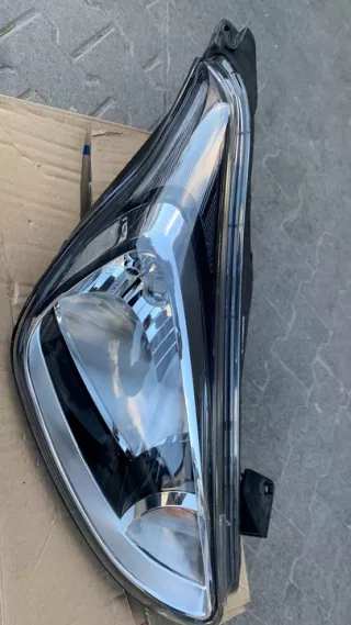 92102-B9000A Фара правая Hyundai i10 2 Арт e6210167, вид 1