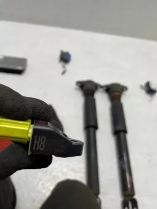 89831-52080 Датчик удара Toyota Yaris 3 Арт e6360833, вид 2