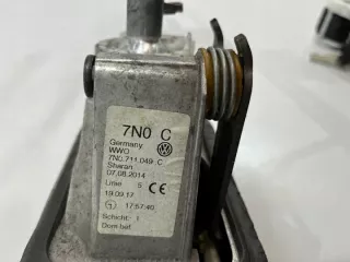 7N0711049C 9A874E68468E213 Кулиса Volkswagen Golf 6 Арт e6581971, вид 2