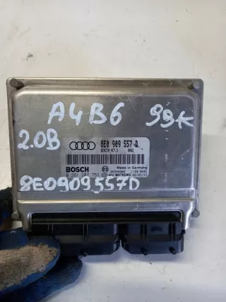 8E0909557D Блок управления двигателем Audi A4 B6 Арт e6670245, вид 2