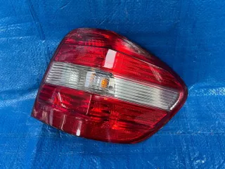 A1648202064 Фонарь задний правый Mercedes ML W164 Арт e6939485, вид 1