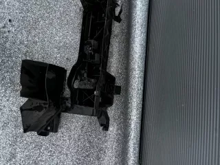 9672379580 9686185080 Передняя панель крепления облицовки (телевизор) Peugeot 5008 Арт e6946112, вид 3