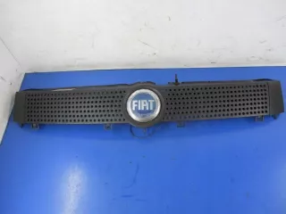 735314236 Решетка радиатора Fiat Panda 2 Арт e7041799, вид 1