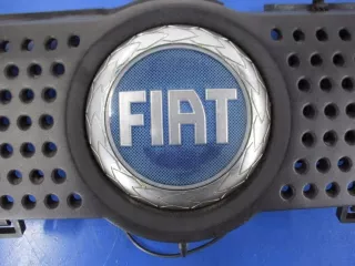 735314236 Решетка радиатора Fiat Panda 2 Арт e7041799, вид 2