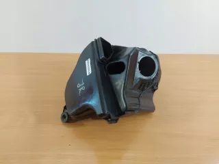 13717567174 Корпус воздушного фильтра BMW 1 E81/E82/E87/E88 Арт e7055634, вид 1