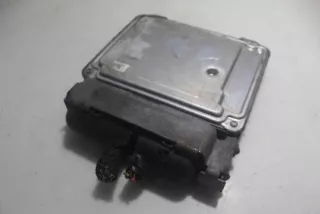 0281017946 Блок управления двигателем Volkswagen Passat B7 Арт e7098904, вид 3