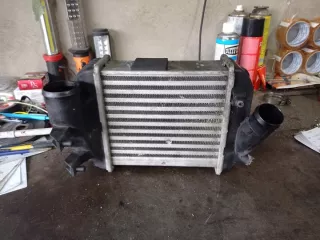 8E0145805P Интеркулер Audi A4 B6 Арт e7123522, вид 2
