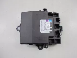 A1698204426 Блок предохранителей Mercedes A W169 Арт e7162075, вид 1