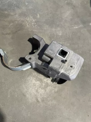 8V21-3K772 Замок зажигания Ford Fiesta 5 Арт e7187851, вид 3
