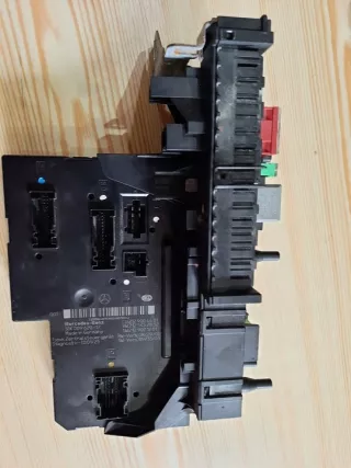 5DK009620-17 2129004401 Блок предохранителей Mercedes E C207 Арт e7188713, вид 1