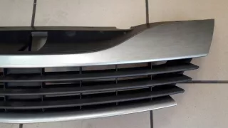 8200012581 Решетка радиатора Renault Laguna 2 Арт e7232573, вид 3
