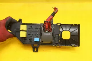24400590 Блок предохранителей Opel Vectra C  Арт e7262914, вид 3