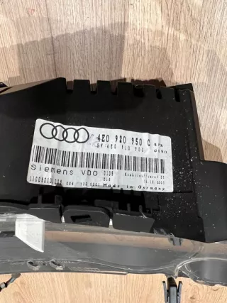 4E0920950C Щиток приборов (приборная панель) Audi A8 D3 (S8) Арт e7268903, вид 4