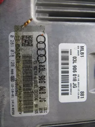03L906018JG Блок управления двигателем Audi A4 B8 Арт e7410492, вид 3