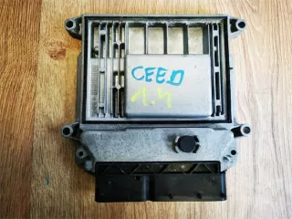 39110-2B520 Блок управления двигателем Kia Ceed 1 Арт e7438005, вид 1