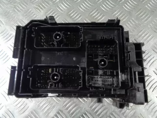 39040853 Блок предохранителей Opel Astra K Арт e7618780, вид 3