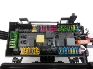 A1665460143, 1665460143 Блок предохранителей Mercedes ML/GLE W166 Арт e7708325, вид 6
