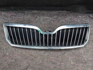 3T0853668B Решетка радиатора Skoda Superb 2 Арт e7720395, вид 1