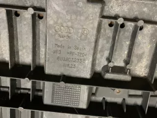 8U0807233C Декоративная крышка двигателя Audi Q3 1 Арт e7787971, вид 2