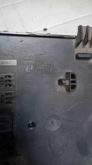 13205777 Блок предохранителей Opel Vectra C  Арт e7792244, вид 2