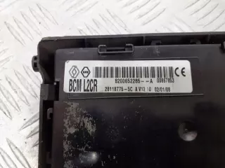 8200383473 Блок предохранителей Renault Clio 3 Арт e7851172, вид 2