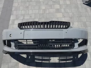 6V0807221 Решетка радиатора Skoda Fabia 3 Арт e7970681, вид 1