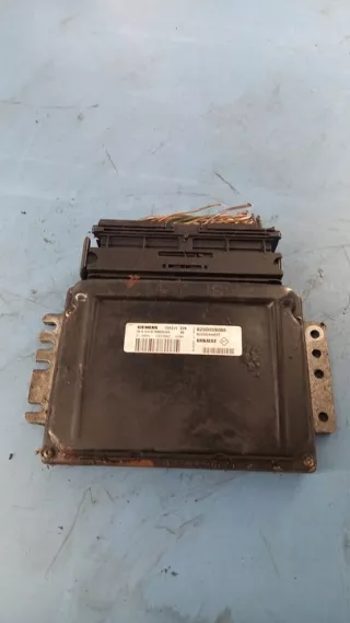  Блок управления двигателем Renault Clio 2 Арт e7974866, вид 1