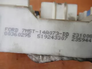 7M5T-14A073-DD 519243307 7M5T14A073DD Блок предохранителей Ford Focus 2 restailing Арт e8001621, вид 2