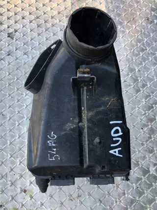 4F0183B 07L133843E 07L133836AE Корпус воздушного фильтра Audi A6 C6 (S6,RS6) Арт e8068478, вид 4