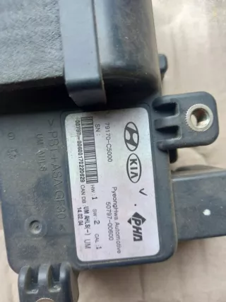 79170-C5000 Датчик удара Kia Sorento 3 Арт e8072725, вид 2