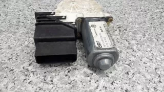 1K0959704C Моторчик стеклоподъемника Volkswagen Golf 5 Арт e8107729, вид 4