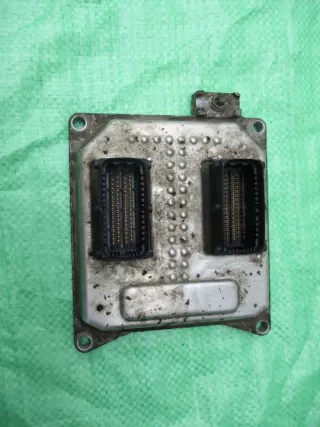 55560130 Блок управления двигателем Opel Vectra C  Арт e8164318, вид 3