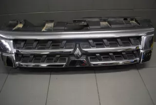 7450A975 Решетка радиатора Mitsubishi Pajero 4 Арт e8183520, вид 1