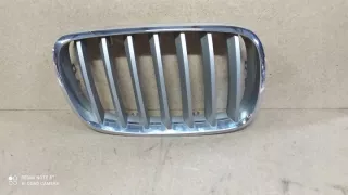 51317157688 Решетка радиатора Chrysler Voyager 4 Арт e8205987, вид 1
