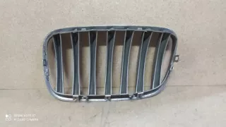 51317157688 Решетка радиатора Chrysler Voyager 4 Арт e8205987, вид 2