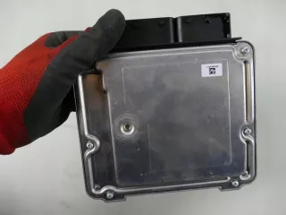 8518269 0281018552 Блок управления двигателем BMW 3 E90/E91/E92/E93 Арт e8281455, вид 4