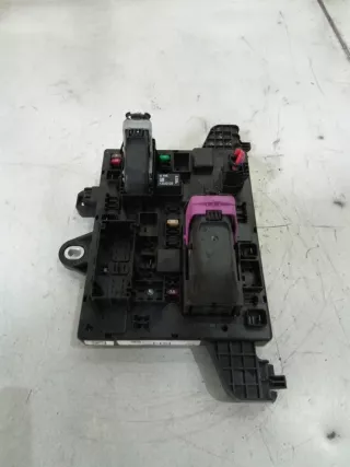 13343949 Блок предохранителей Opel Astra J Арт e8329228, вид 1